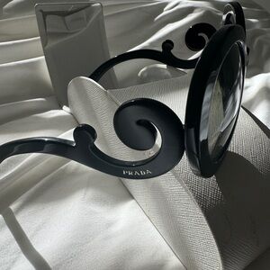 🕶️🕶️Prada fashion Sunglasses